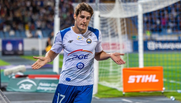 Илья Шкурин, Сталь