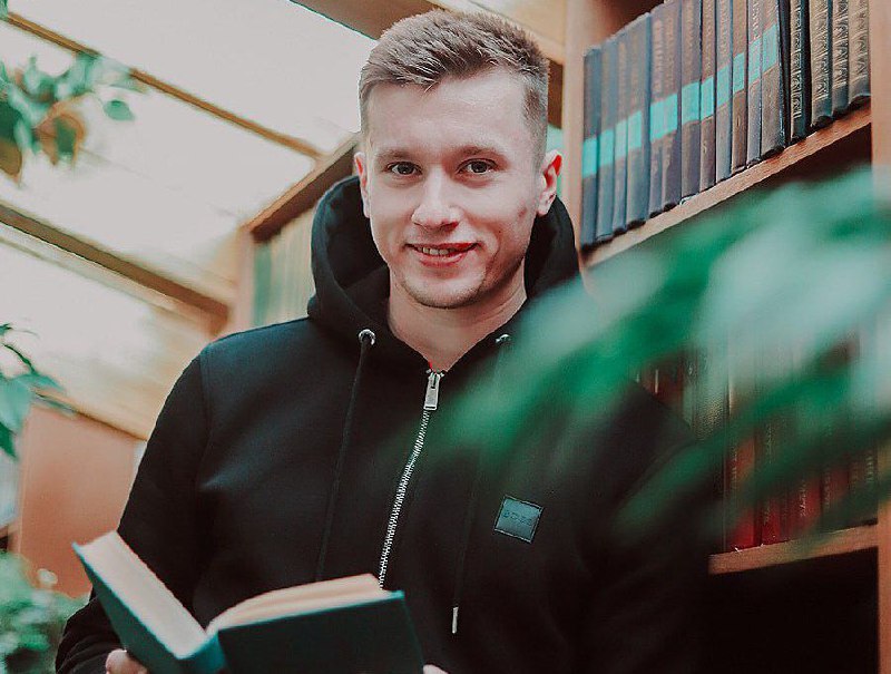 Андрей Кобец