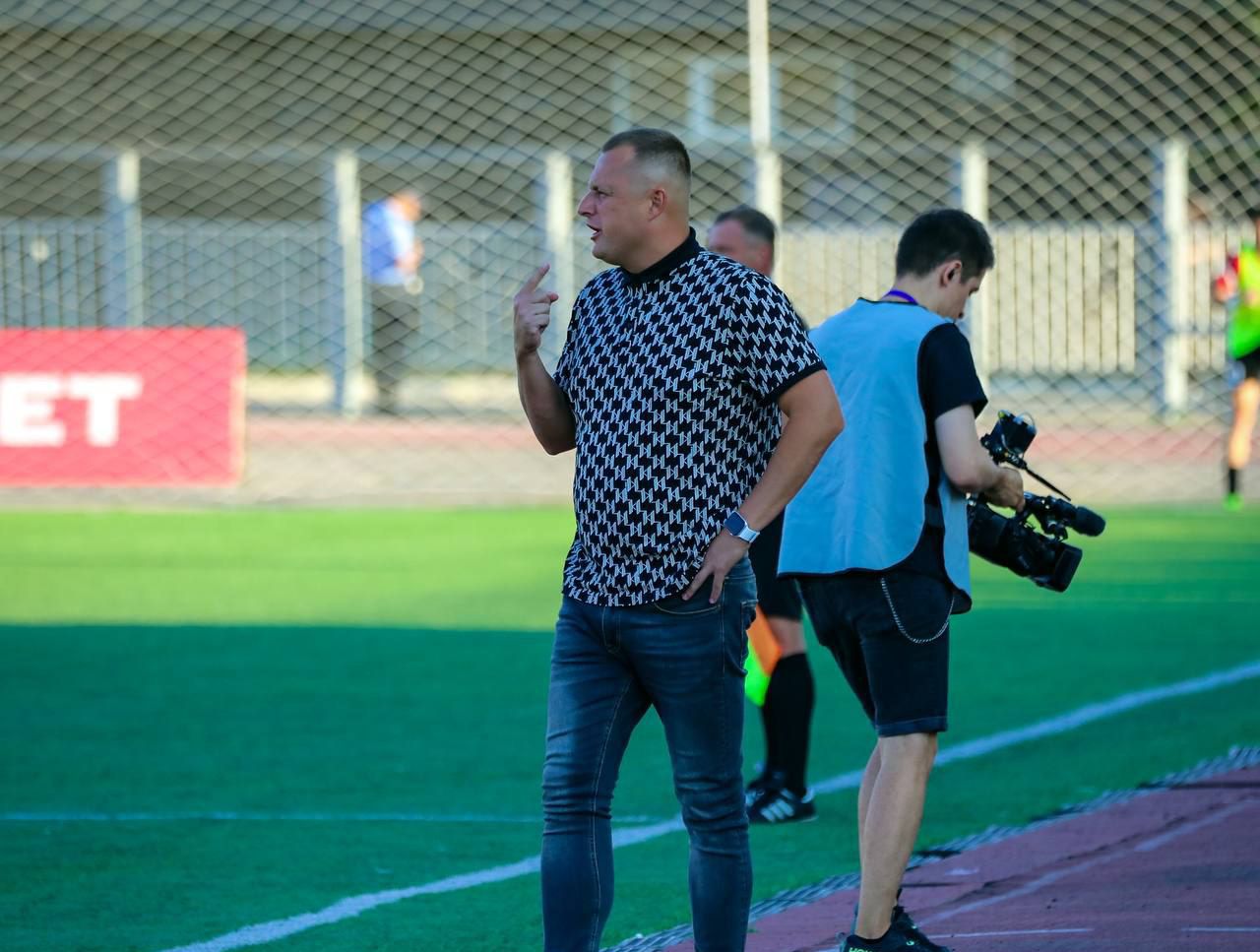 Виталий Жуковский, Туран