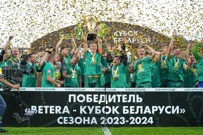 «Неман» празднует победу в Кубке Беларуси-2024