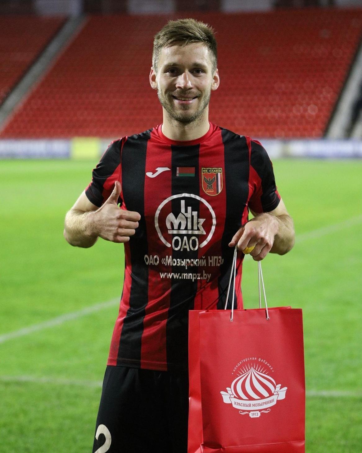 Алексей Иванов