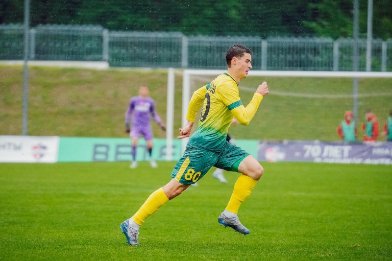 Денис Овсянников