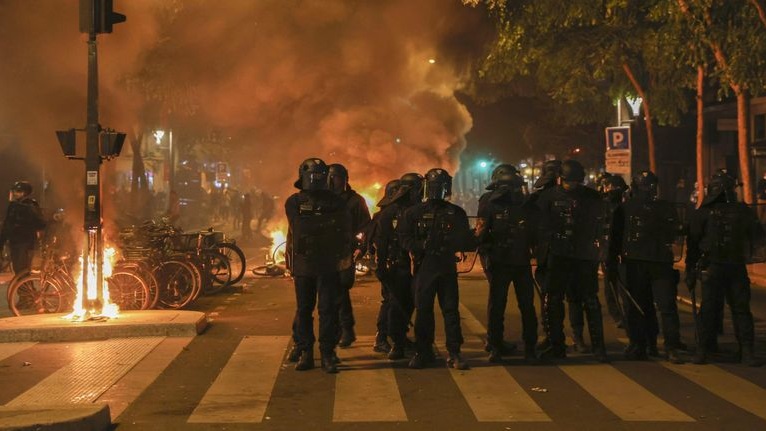 Paris police