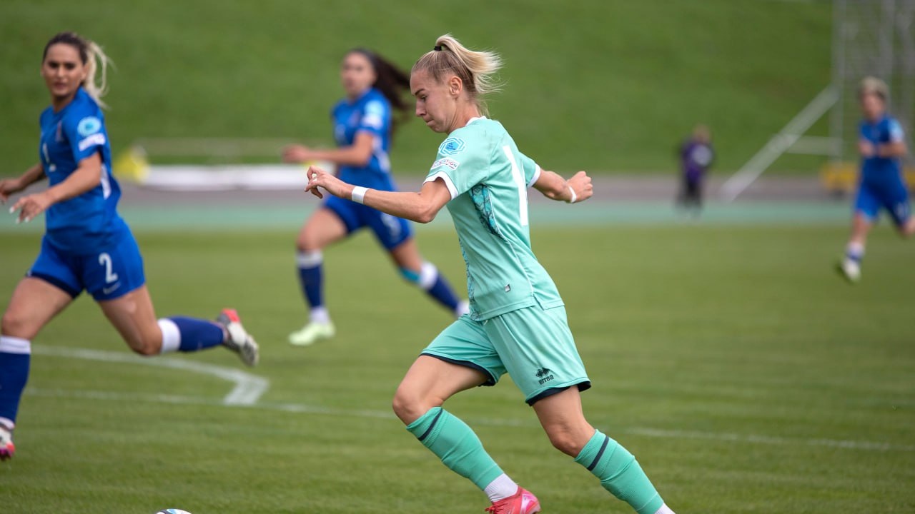 Карина Ольховик
