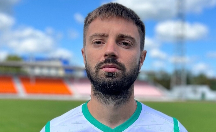 Юрий Воловик — футболист «Островца»