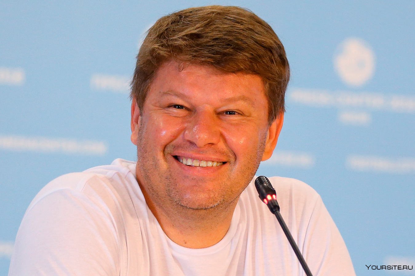 Дмитрий Губерниев