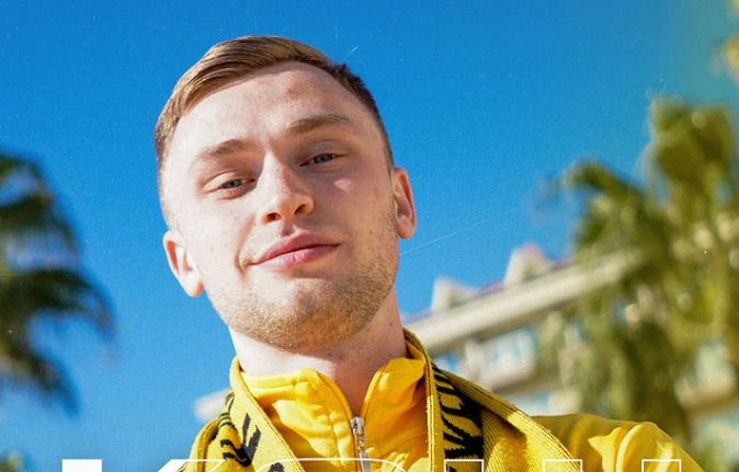 Сергей Волков, Женис
