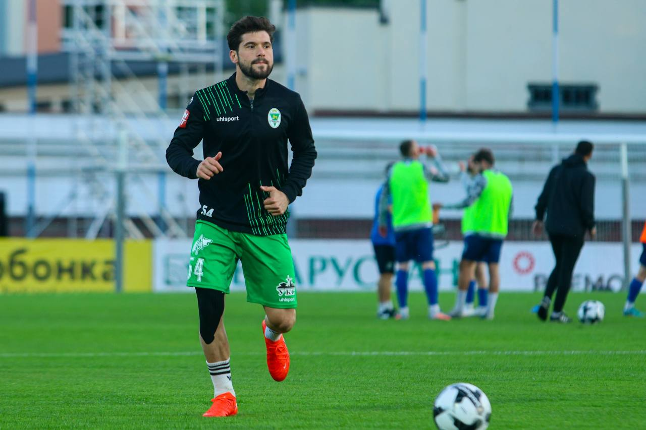 Фуркан Акин