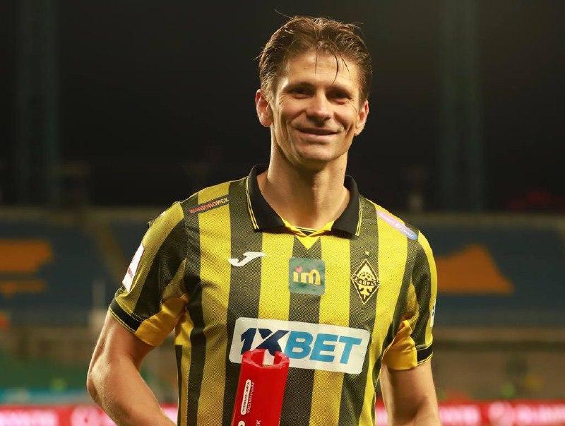 Александр Мартынович, Кайрат
