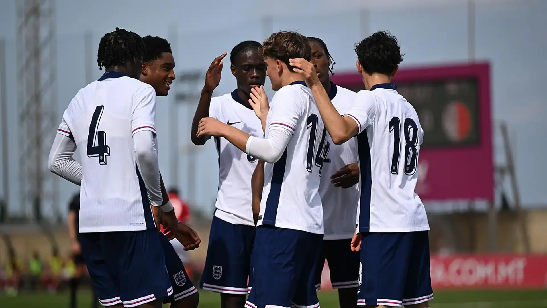 Англия u-17