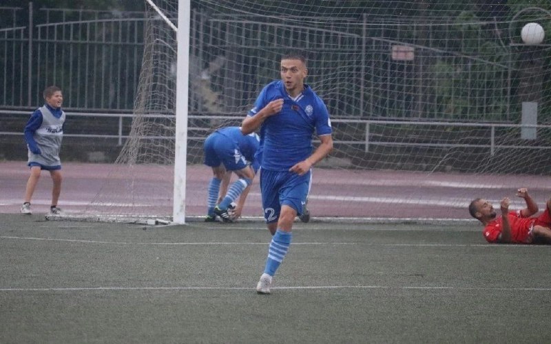 Александр Булычев, Волна