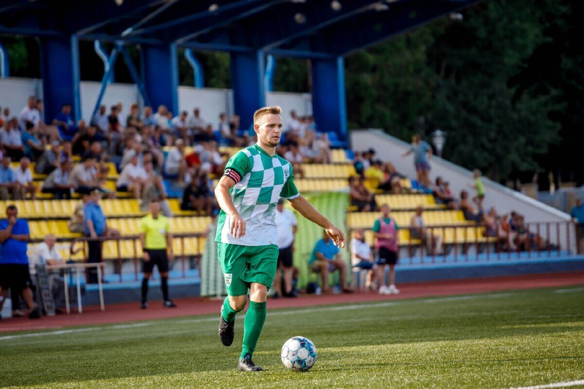 Александр Емельянов