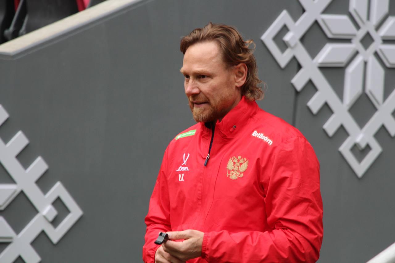 Валерий Карпин