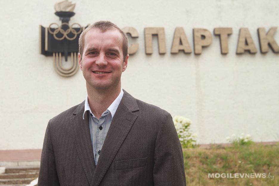 Сергей Новиуов